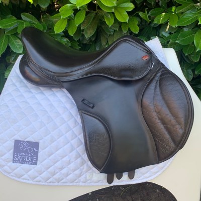 Kent & Masters 17.5” S-Series Jump (S3806)