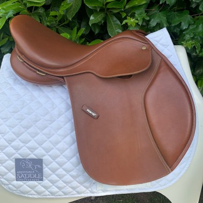 Wintec 17” Jump (S3468)