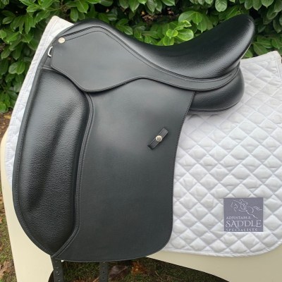 Wintec 16.5” 500 Wide Dressage (S3533)
