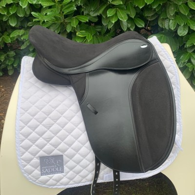Thorowgood T4 17” Cob Dressage (S3536)