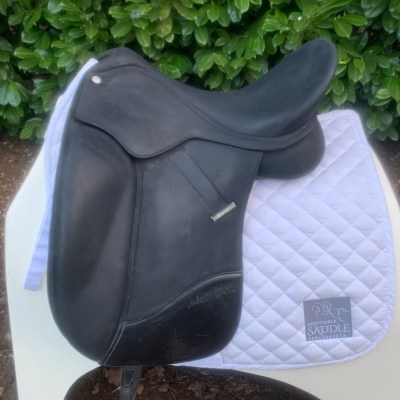 Wintec 16.5” Isabell Werth Dressage (S3584) 