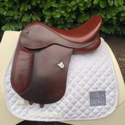 Bates Pony Show 16” (S3638) 