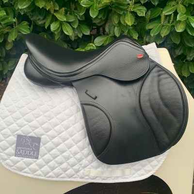 Kent & Masters 17” S-Series Jump (S3671)