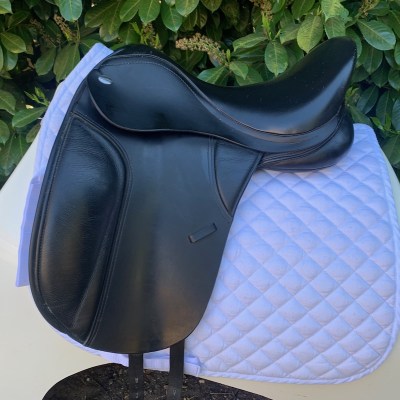 Thorowgood T8 16.5” Dressage (S3733)